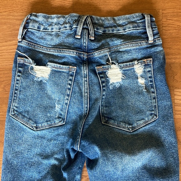 Good American Good Curve Jeans - Picture 6 of 8